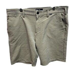 Hurley Nike collaboration golf chino shorts men’s size 36 tan activewear